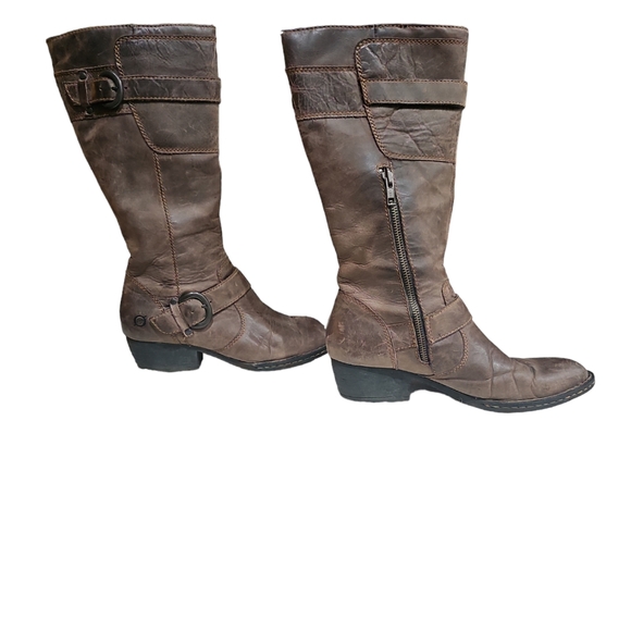 Born Leather Women's Boots. Size 7.5 - Picture 2 of 10